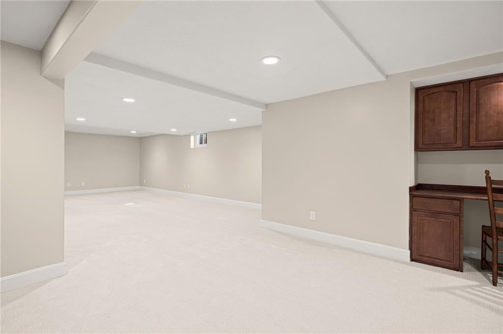 Photo 32 of 41 - 7812 W 100th Terrace, Overland Park, KS 66212