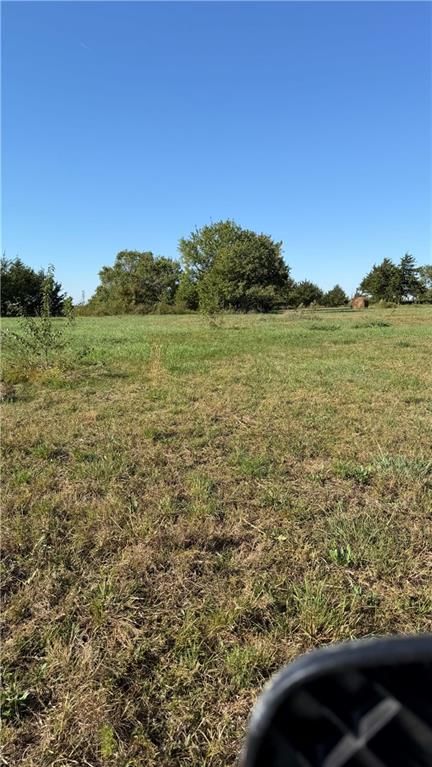 Photo 12 of 18 - 00000 Lonestar Road, Fontana, KS 66026