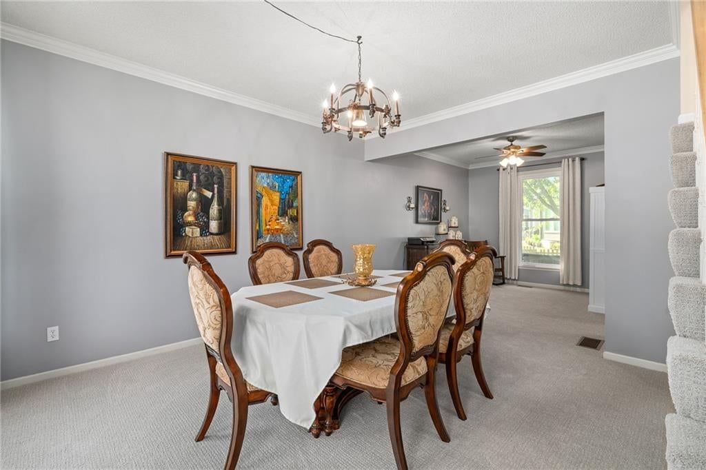 Statement lighting at 11229 W 117th Street, Overland Park, KS 66210