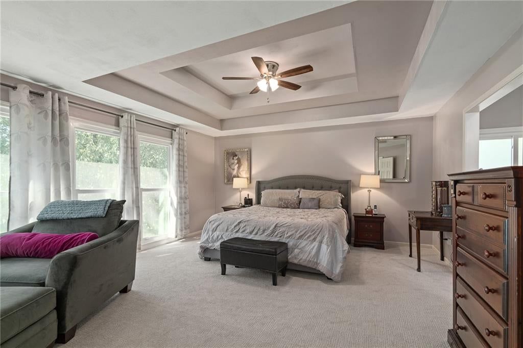 Tray ceiling and bedroom sitting area at 11229 W 117th Street, Overland Park, KS 66210