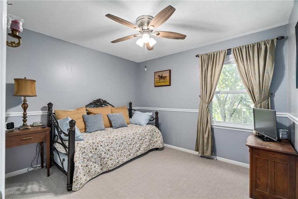 Photo 17 of 29 - 11229 W 117th Street, Overland Park, KS 66210