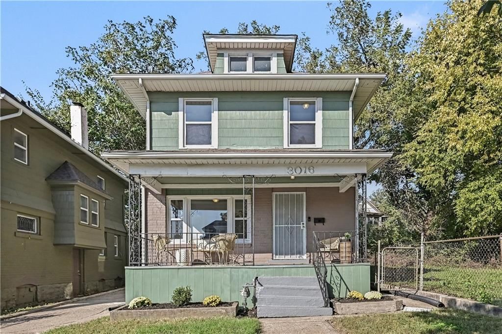 3016 Agnes Avenue, Kansas City, MO: listing photo 2