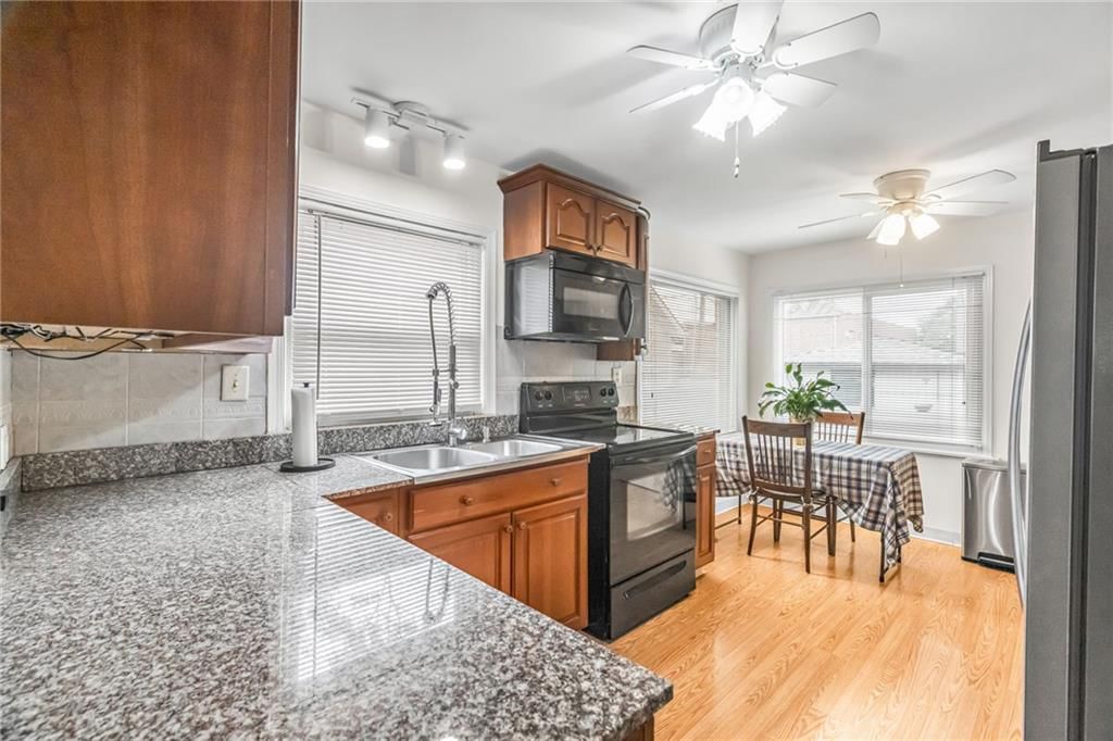 Photo 12 of 25 - 2106 Erie Street, North Kansas City, MO 64116