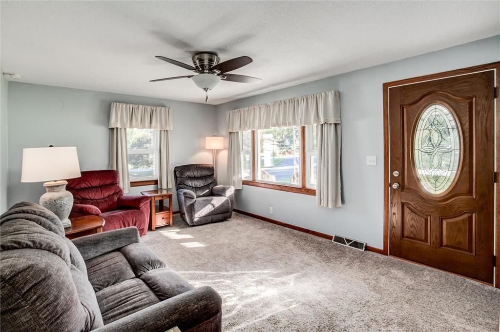 1904 4th Street, Platte City, MO: listing photo 2