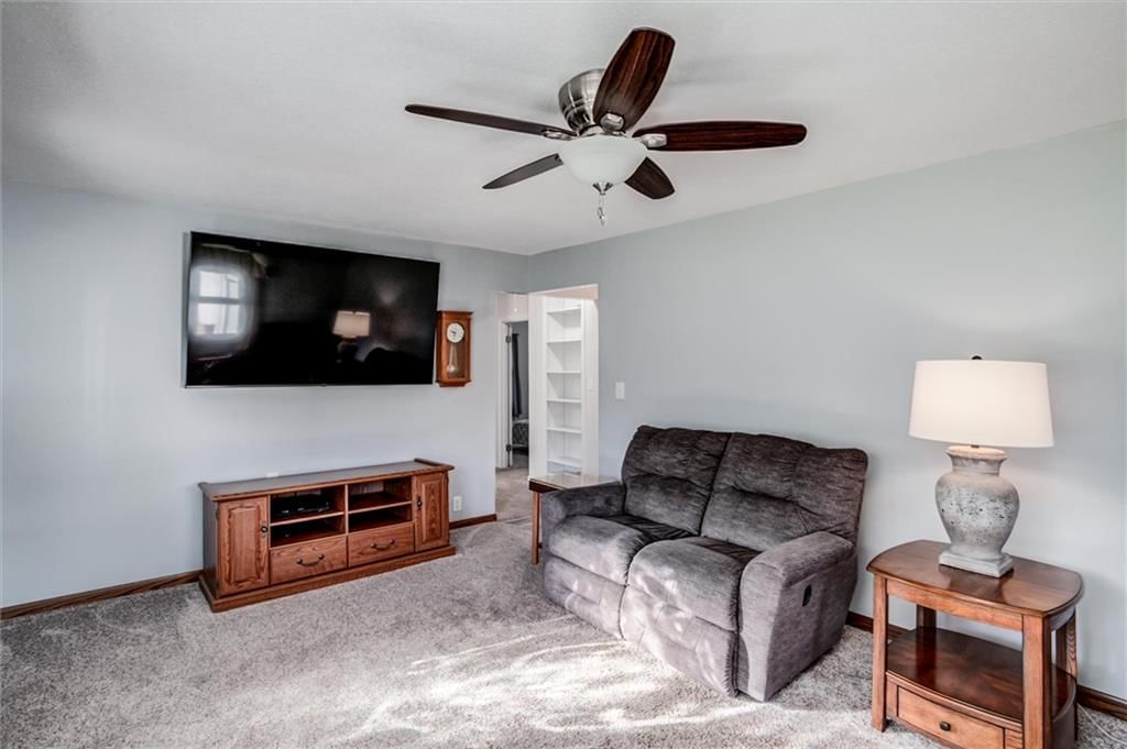 Photo 4 of 37 - 1904 4th Street, Platte City, MO 64079