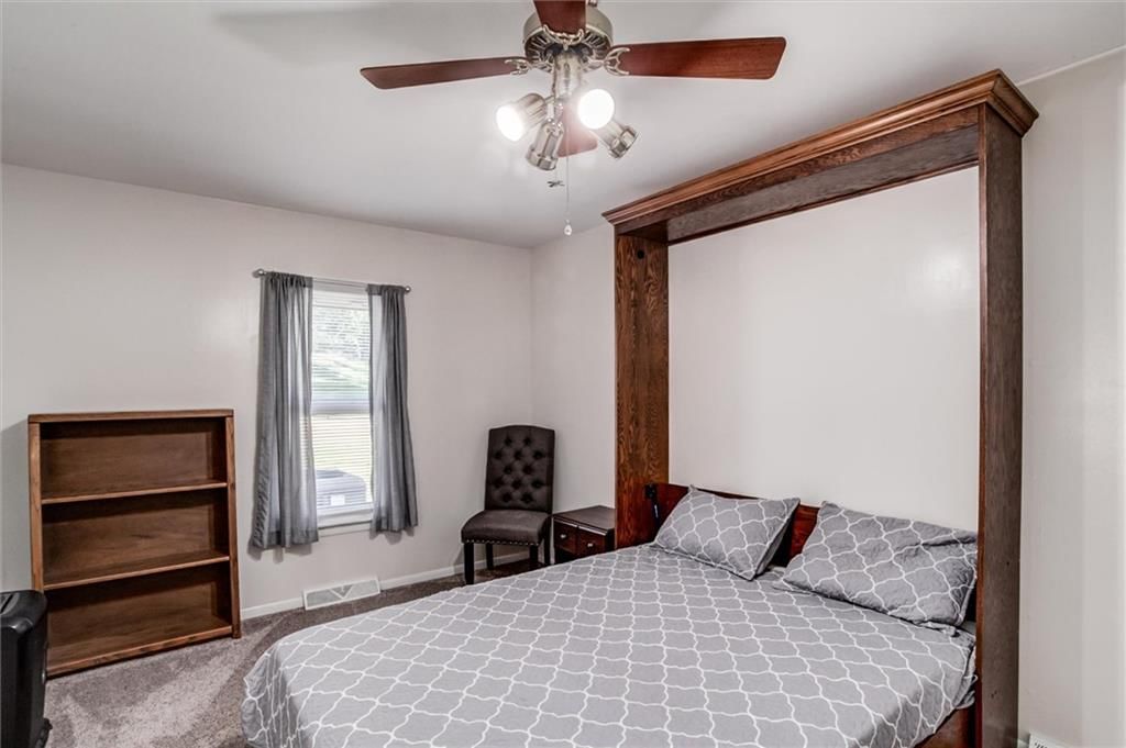Photo 8 of 37 - 1904 4th Street, Platte City, MO 64079