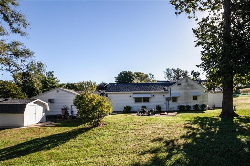 Photo 23 of 37 - 1904 4th Street, Platte City, MO 64079