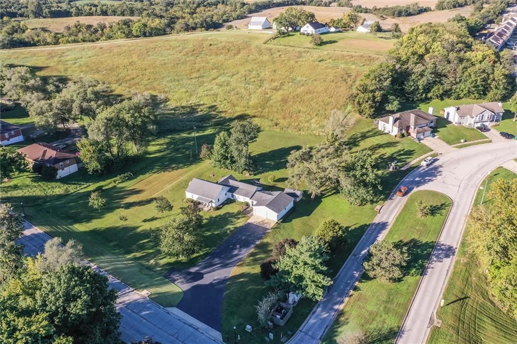 Photo 28 of 37 - 1904 4th Street, Platte City, MO 64079