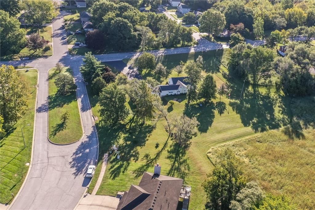 Photo 33 of 37 - 1904 4th Street, Platte City, MO 64079