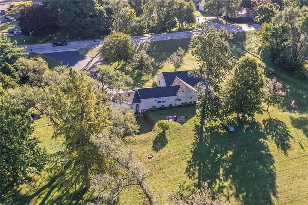 Photo 34 of 37 - 1904 4th Street, Platte City, MO 64079