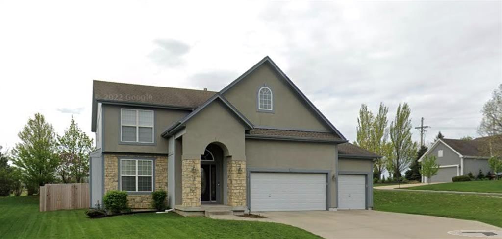 Photo 30 of 33 - 20831 W 102nd Street, Lenexa, KS 66220