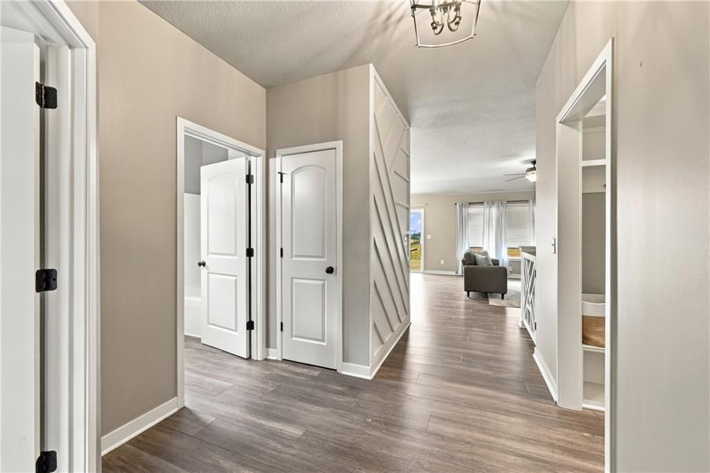 27319 E Sycamore Street, Lake Lotawana, MO: listing photo 2