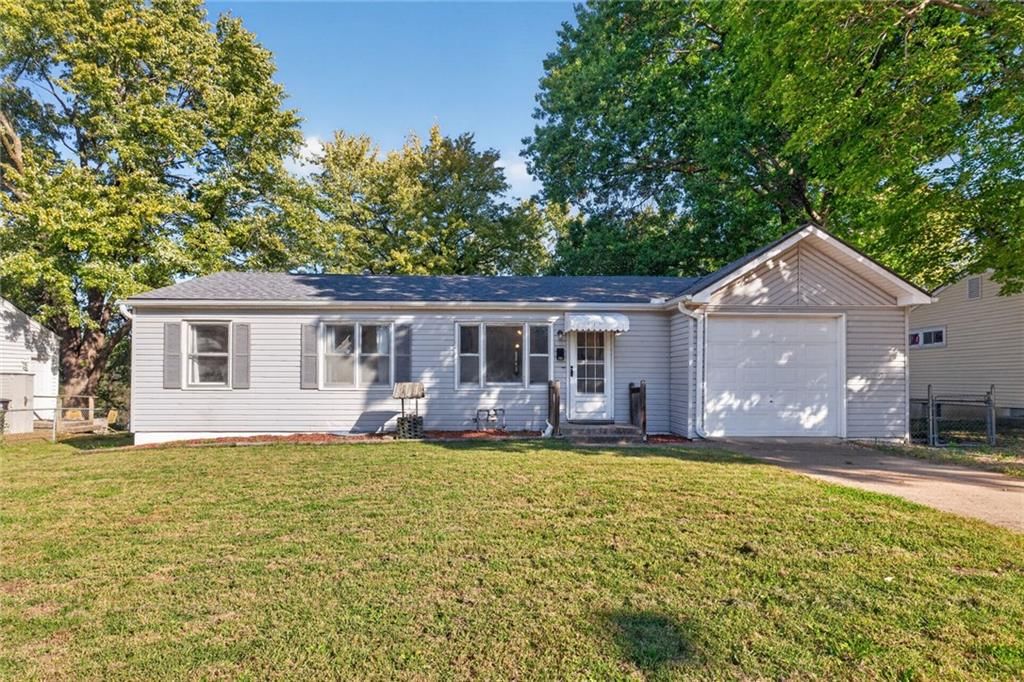 504 W 38TH Street N, Independence, MO: listing photo 3