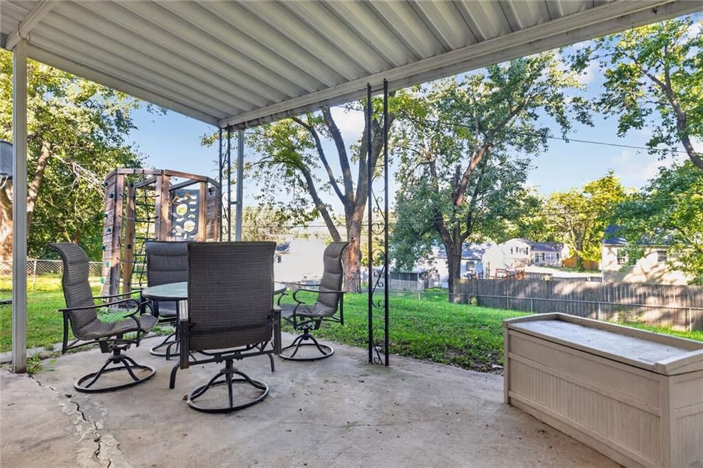 Photo 20 of 22, 504 W 38TH Street N, Independence, MO 64050