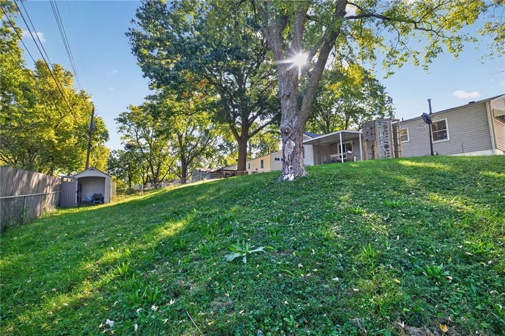 Fenced yard at 504 W 38TH Street N, Independence, MO 64050