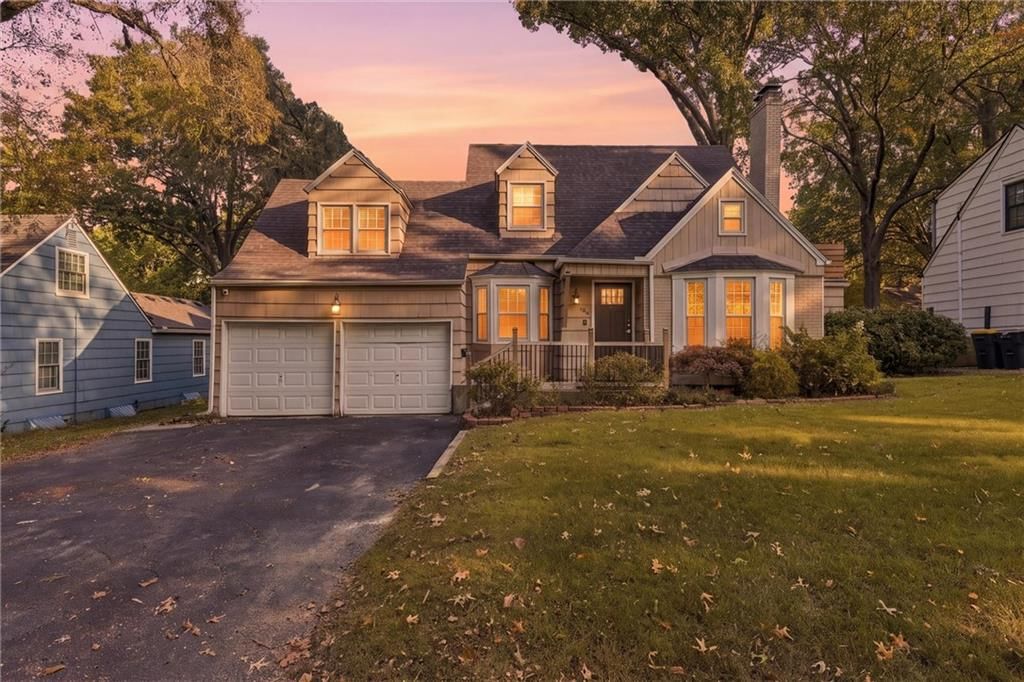 1264 W GREGORY Boulevard, Kansas City, MO