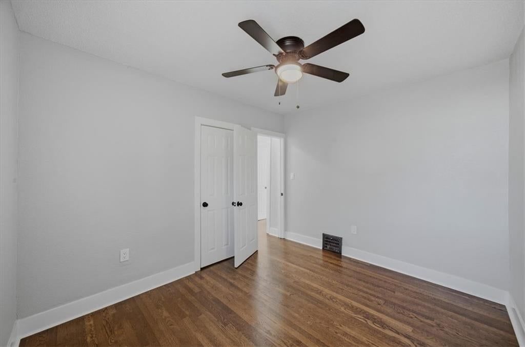 Photo 16 of 20 - 4223 Agnes Avenue, Kansas City, MO 64130
