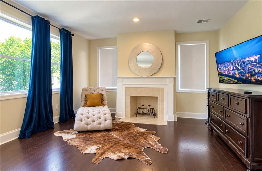 Photo 25 of 44 - 3522 Harrison Street, Kansas City, MO 64109