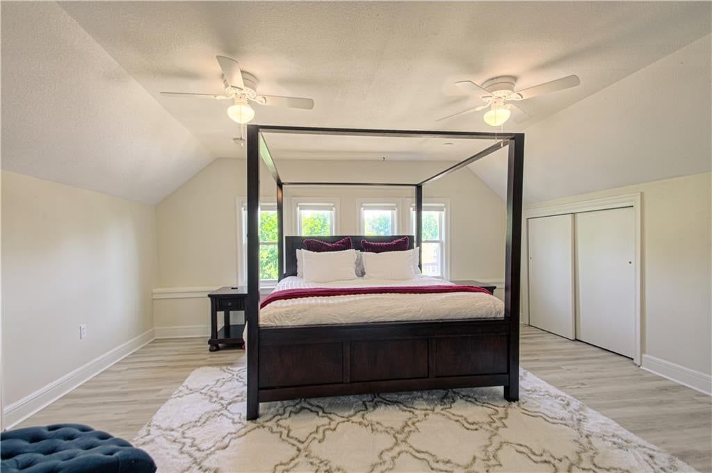 Photo 30 of 44 - 3522 Harrison Street, Kansas City, MO 64109