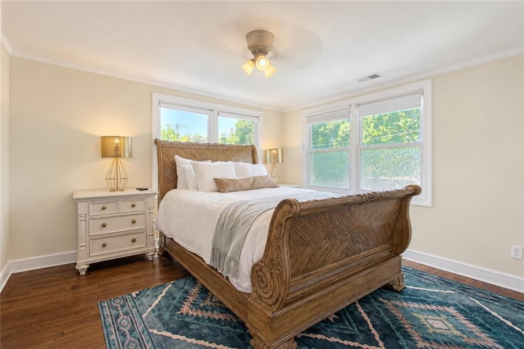 Photo 22 of 44 - 3522 Harrison Street, Kansas City, MO 64109