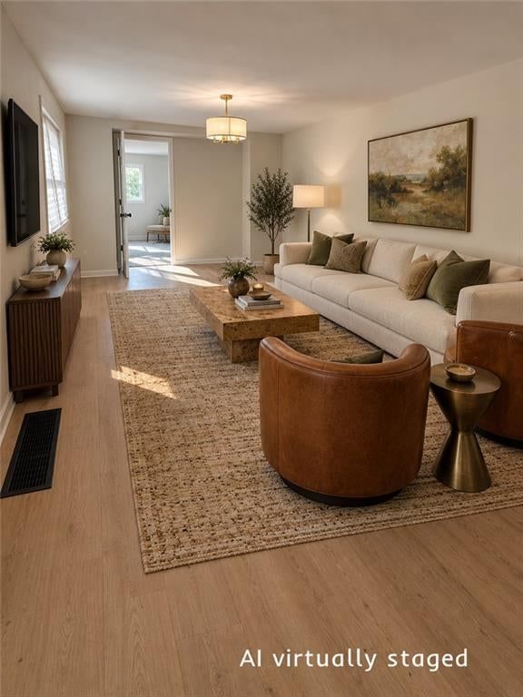 808 NE Russell Road, Kansas City, MO: listing photo 3