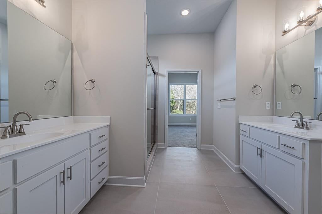 Double vanity at 15627 Austin Court, Basehor, KS 66007