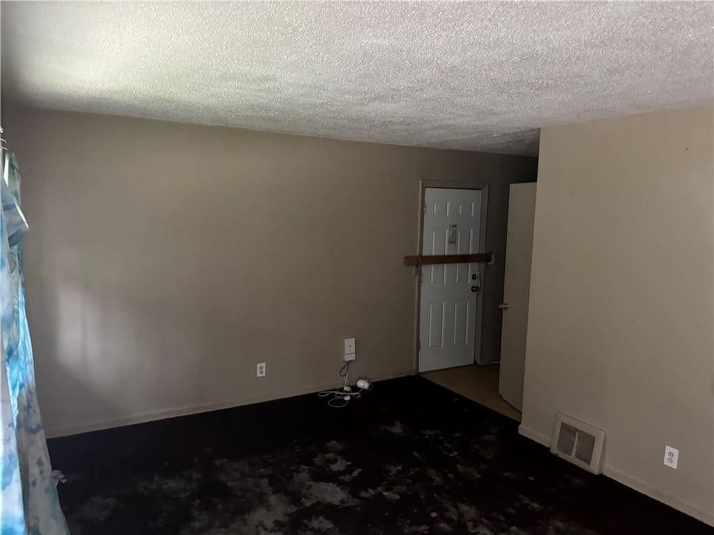 Photo 12 of 13 - 3346 E 55TH Street, Kansas City, MO 64130