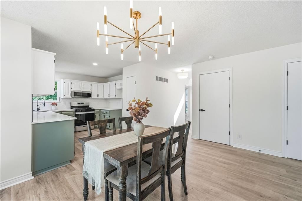 Breakfast nook at 1436 N Anne Shirley Drive, Olathe, KS 66061