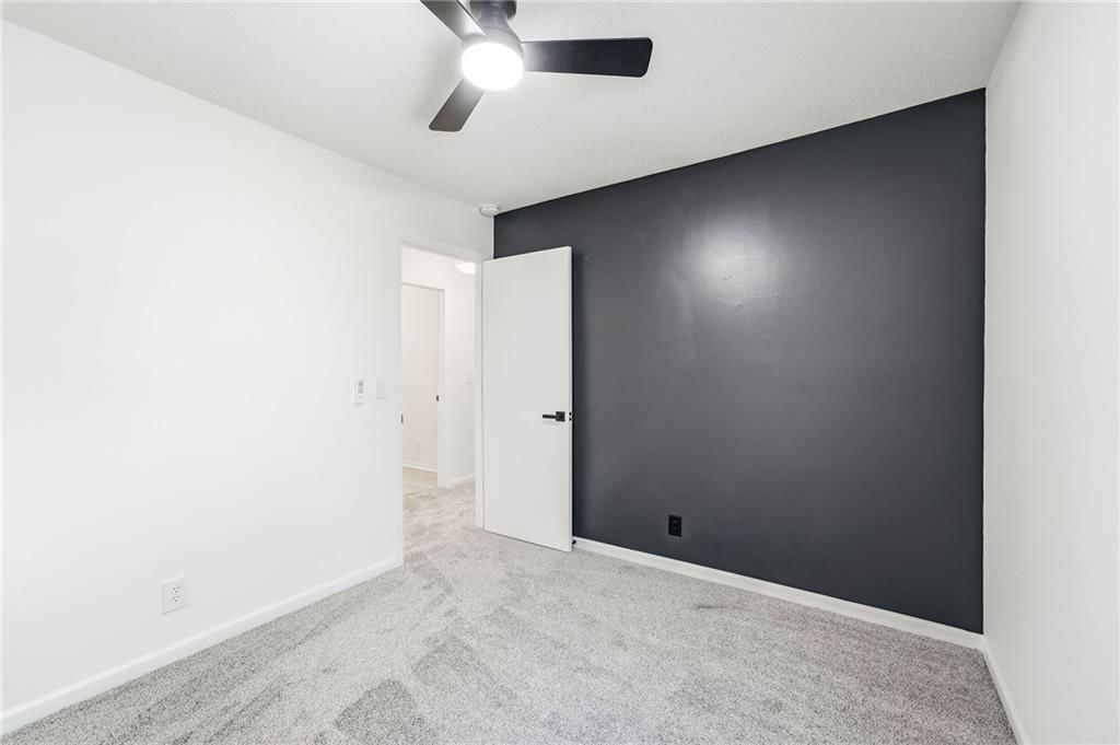 Photo 22 of 33 - 1436 N Anne Shirley Drive, Olathe, KS 66061