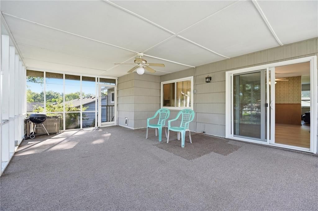 Photo 21 of 45 - 1700 NE 67th Place, Gladstone, MO 64118