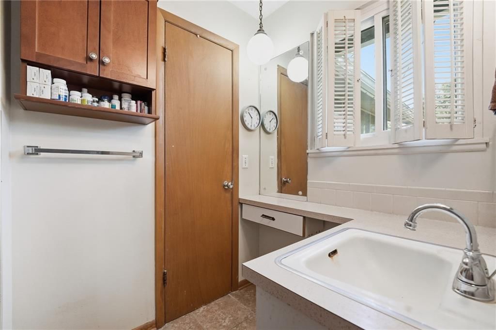 Photo 25 of 45 - 1700 NE 67th Place, Gladstone, MO 64118