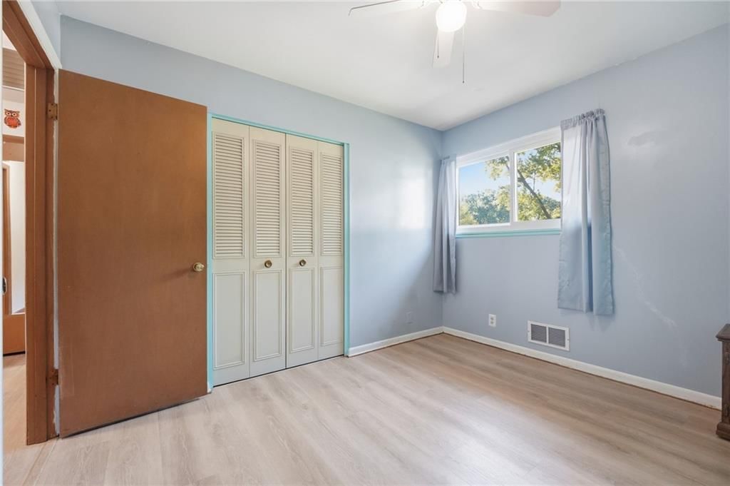 Photo 30 of 45 - 1700 NE 67th Place, Gladstone, MO 64118