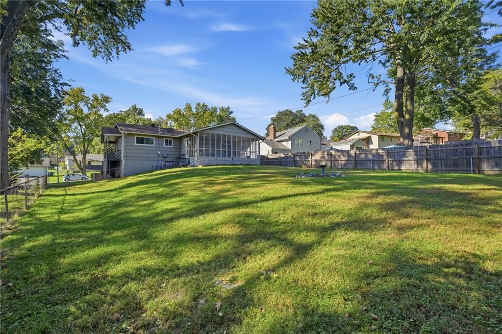 Photo 43 of 45 - 1700 NE 67th Place, Gladstone, MO 64118