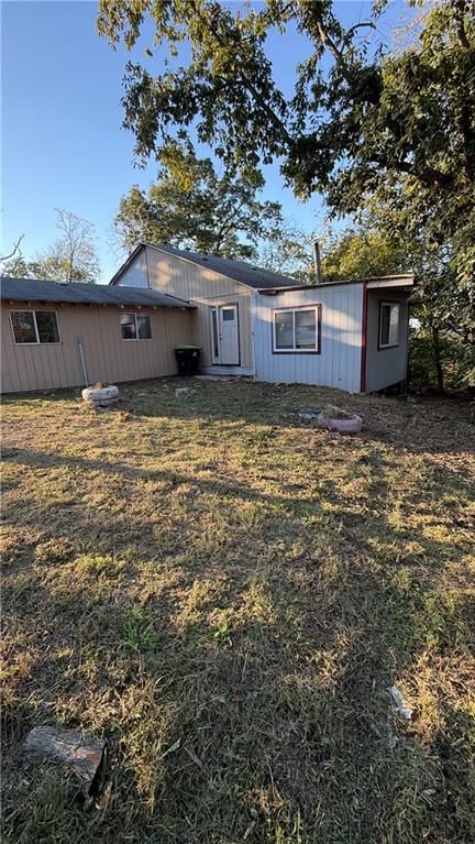8202 E Shady Tree Lane, Freeman, MO