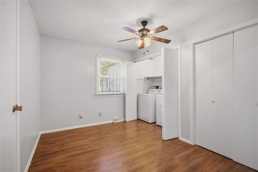 Photo 11 of 24 - 5538 Webster Avenue, Kansas City, KS 66104