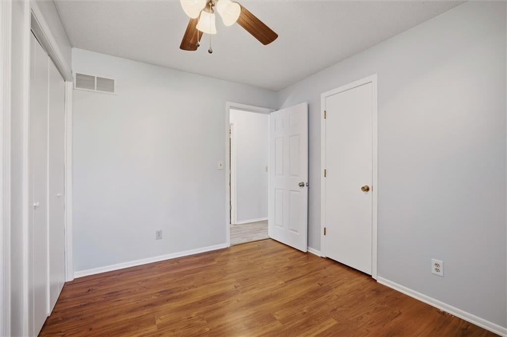 Photo 14 of 24 - 5538 Webster Avenue, Kansas City, KS 66104