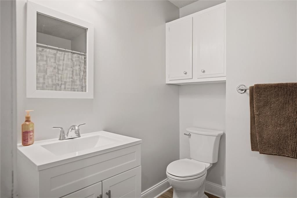 Photo 15 of 24 - 5538 Webster Avenue, Kansas City, KS 66104