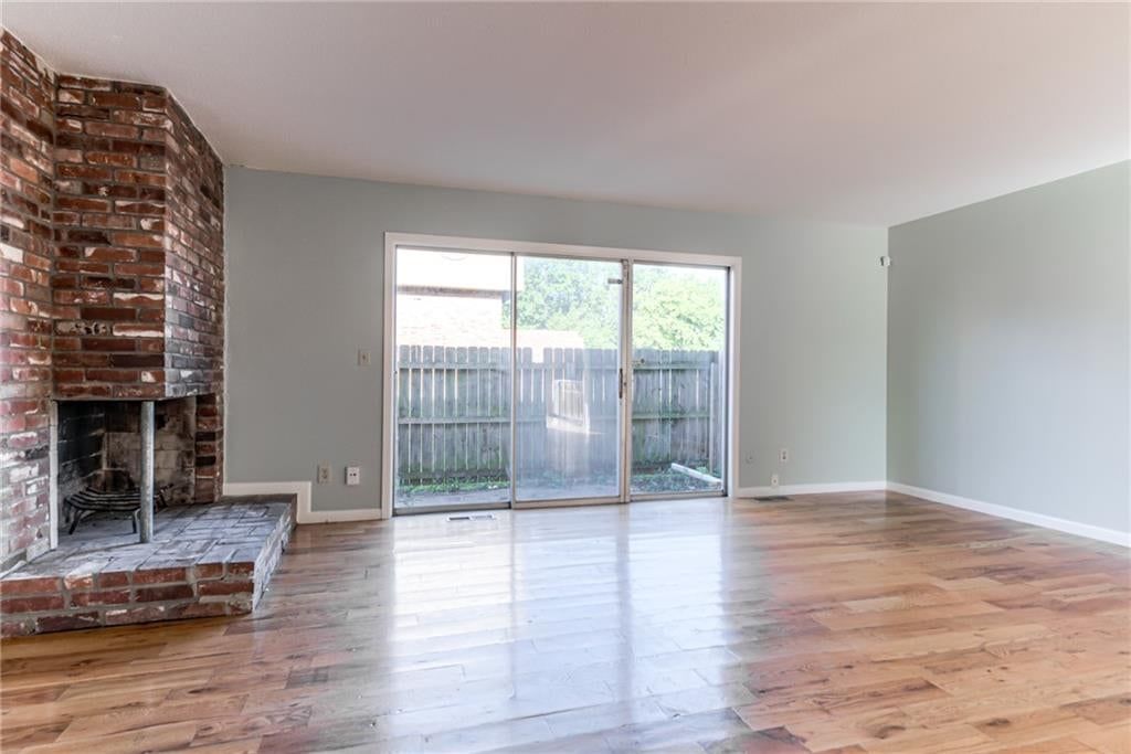11250 College Avenue, Kansas City, MO: listing photo 2
