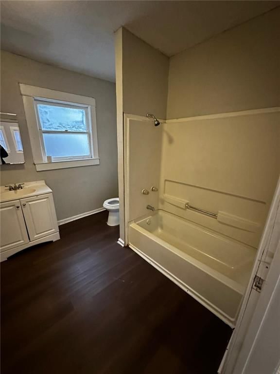 Photo 4 of 17 - 4208 Wabash Avenue, Kansas City, MO 64130