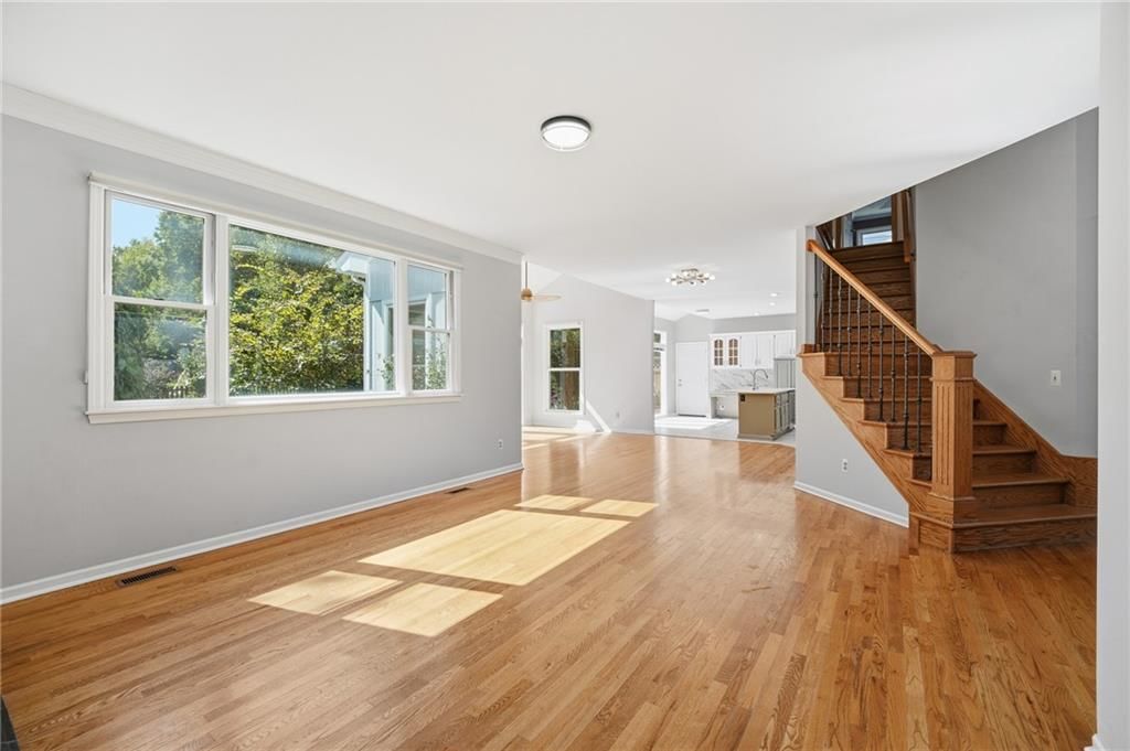 Photo 10 of 72 - 9409 W 131st Street, Overland Park, KS 66213