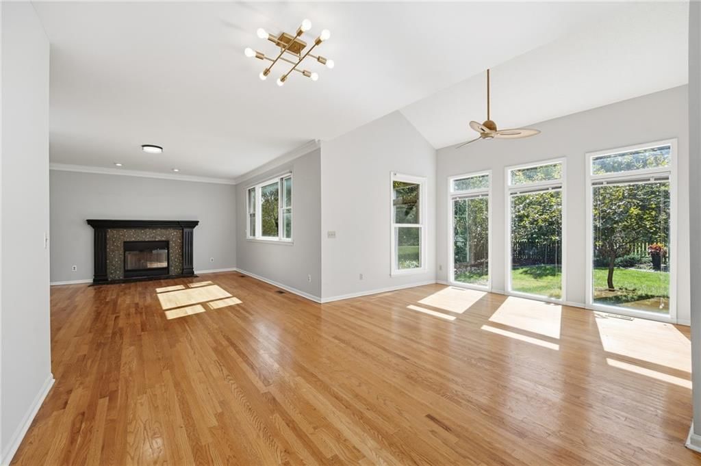 Photo 14 of 72 - 9409 W 131st Street, Overland Park, KS 66213