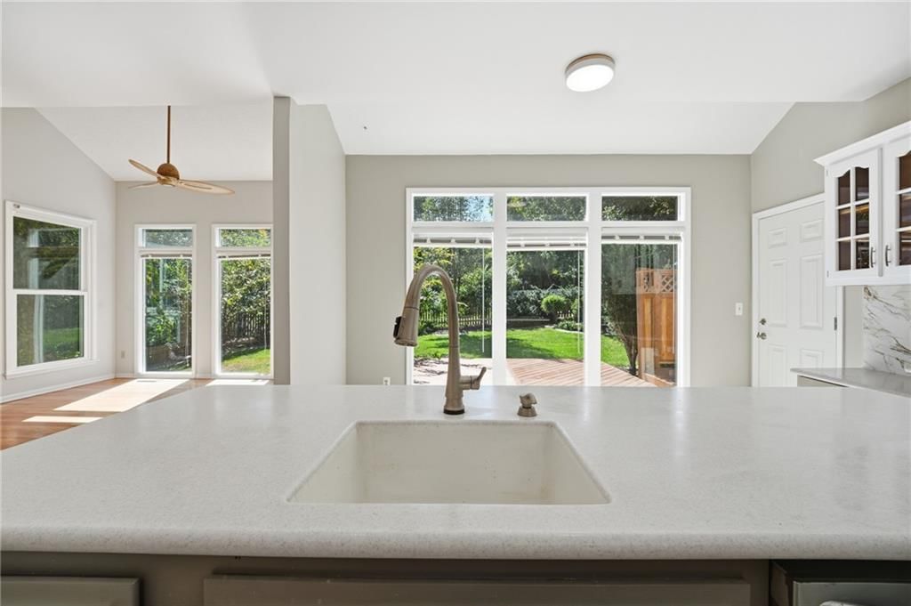 Photo 21 of 72 - 9409 W 131st Street, Overland Park, KS 66213