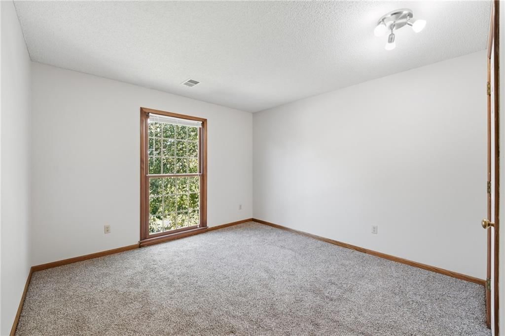 Photo 40 of 72 - 9409 W 131st Street, Overland Park, KS 66213