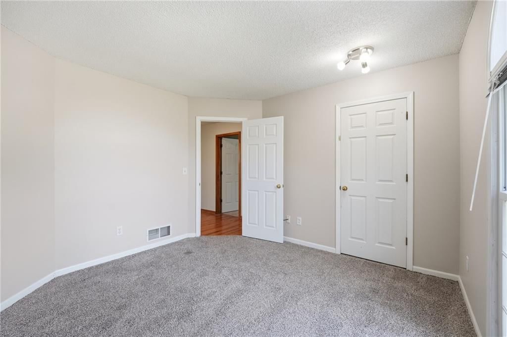 Photo 47 of 72 - 9409 W 131st Street, Overland Park, KS 66213