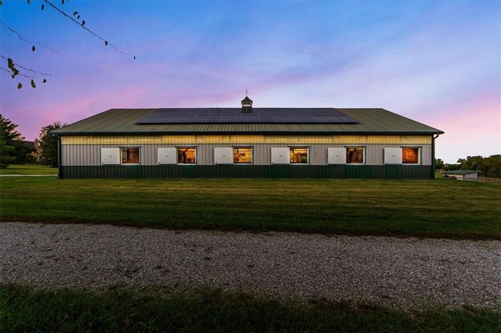 Photo 34 of 98 - 23237 Nall Road, Bucyrus, KS 66013
