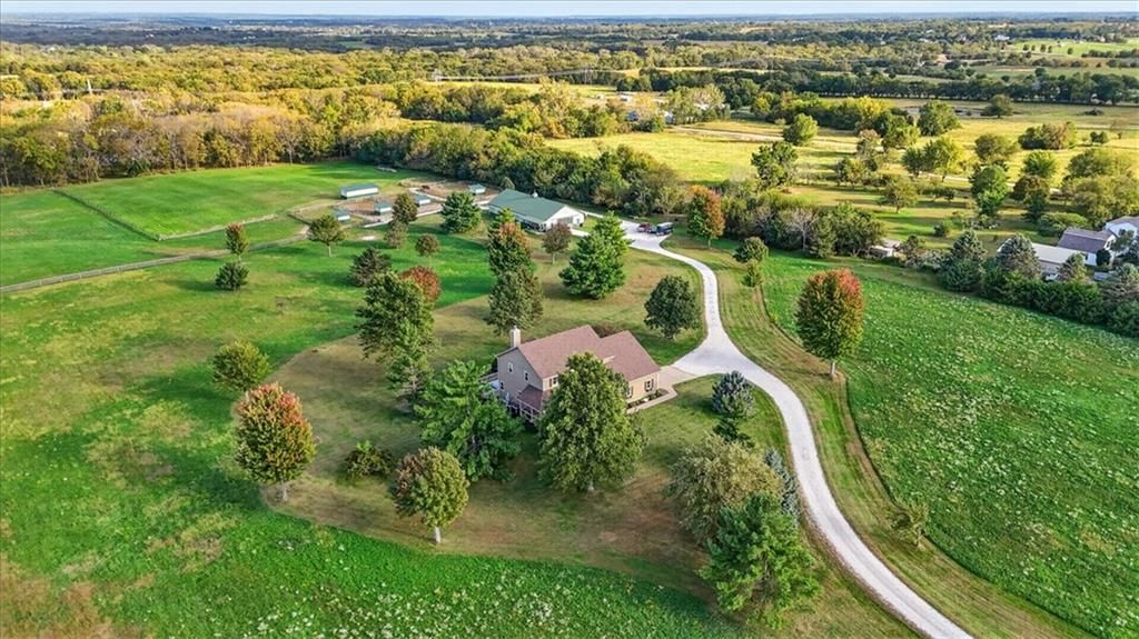 Photo 96 of 98 - 23237 Nall Road, Bucyrus, KS 66013