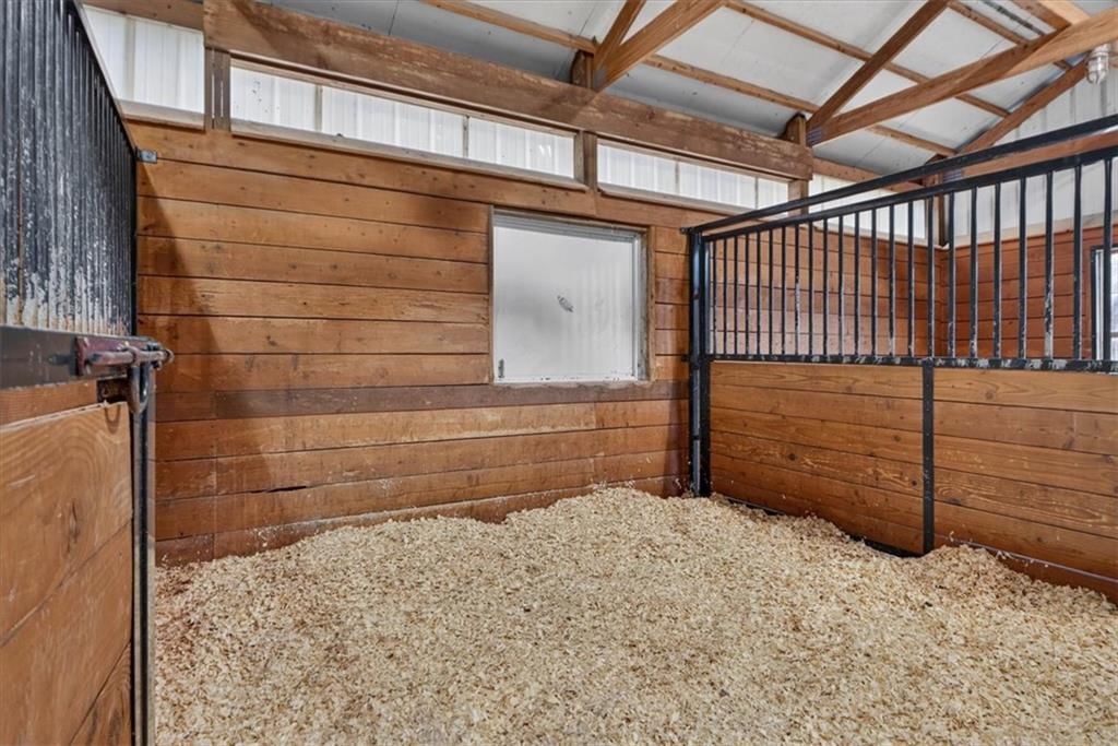Photo 51 of 98 - 23237 Nall Road, Bucyrus, KS 66013