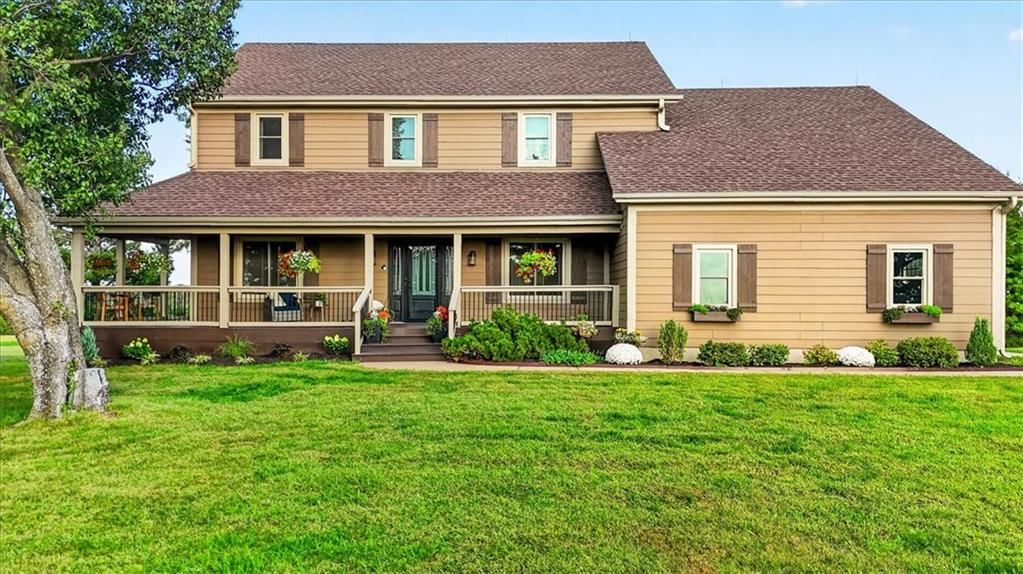 Photo 12 of 98 - 23237 Nall Road, Bucyrus, KS 66013