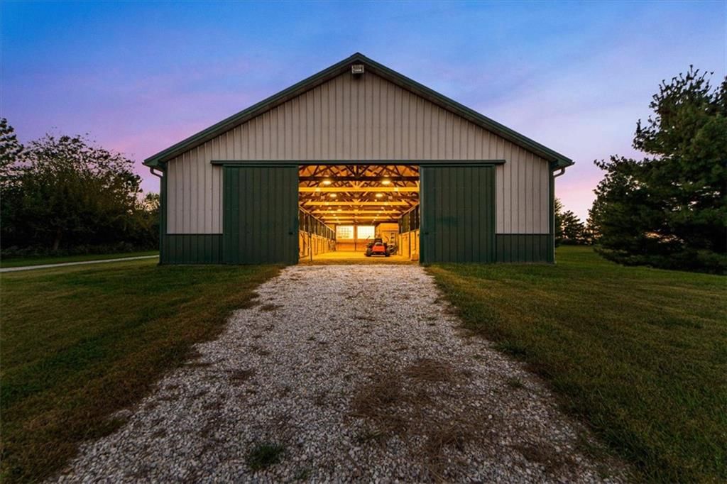 Photo 35 of 98 - 23237 Nall Road, Bucyrus, KS 66013
