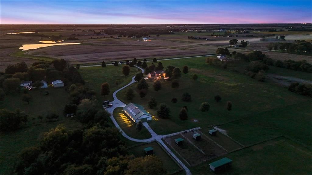 Photo 27 of 98 - 23237 Nall Road, Bucyrus, KS 66013